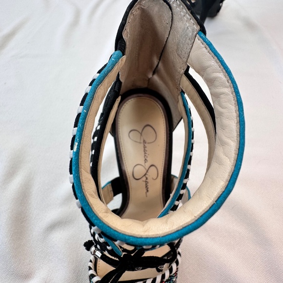 Stunning Jessica Simpsons Stilettos - Picture 3 of 6